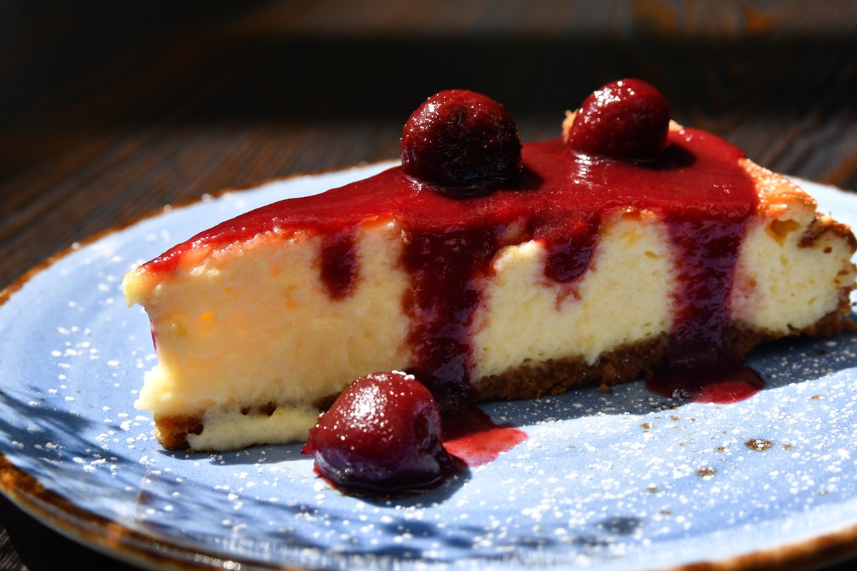 black cherry cheesecake