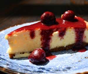 black cherry cheesecake